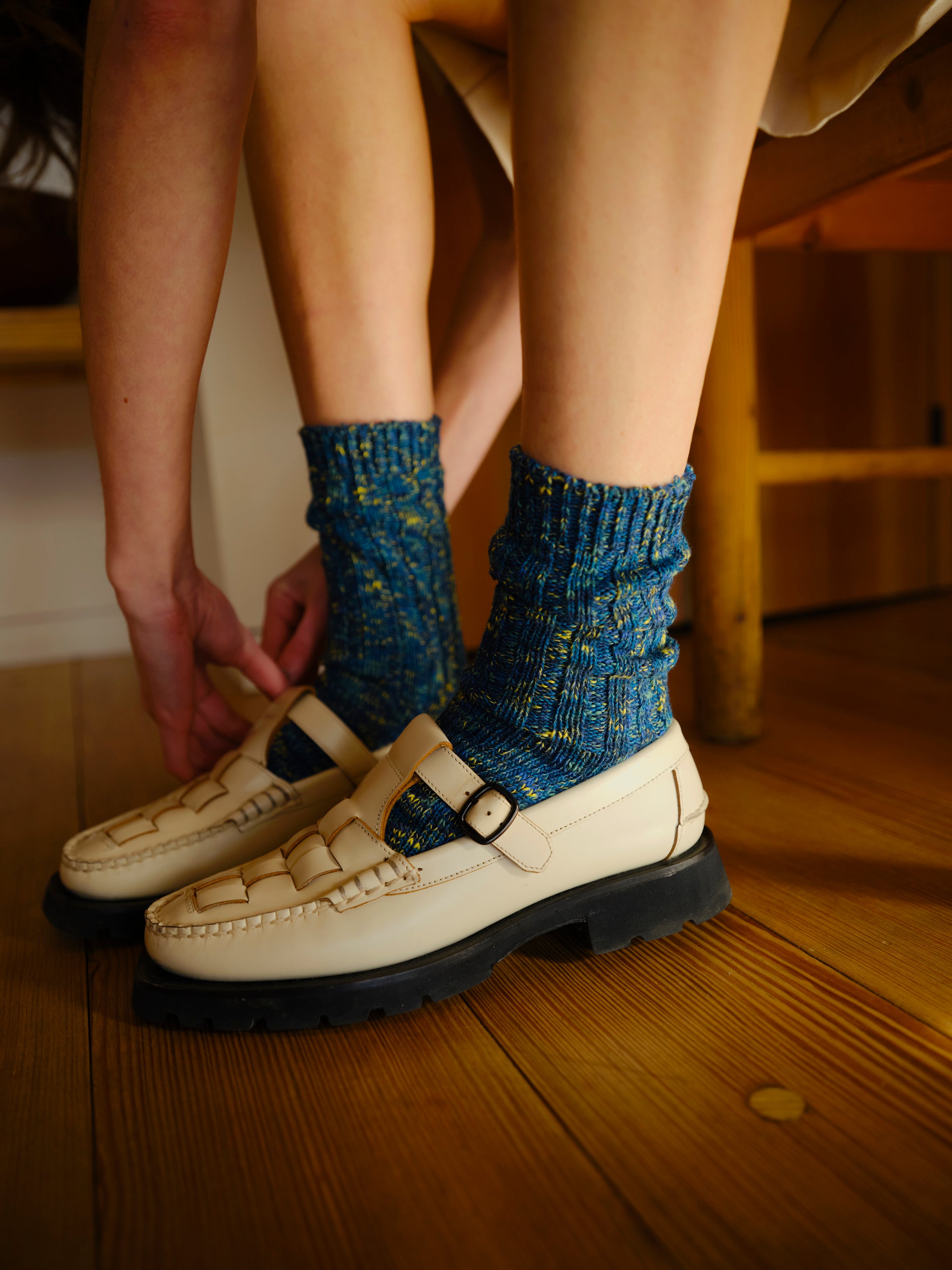 Cotton Split Toe Crew Socks