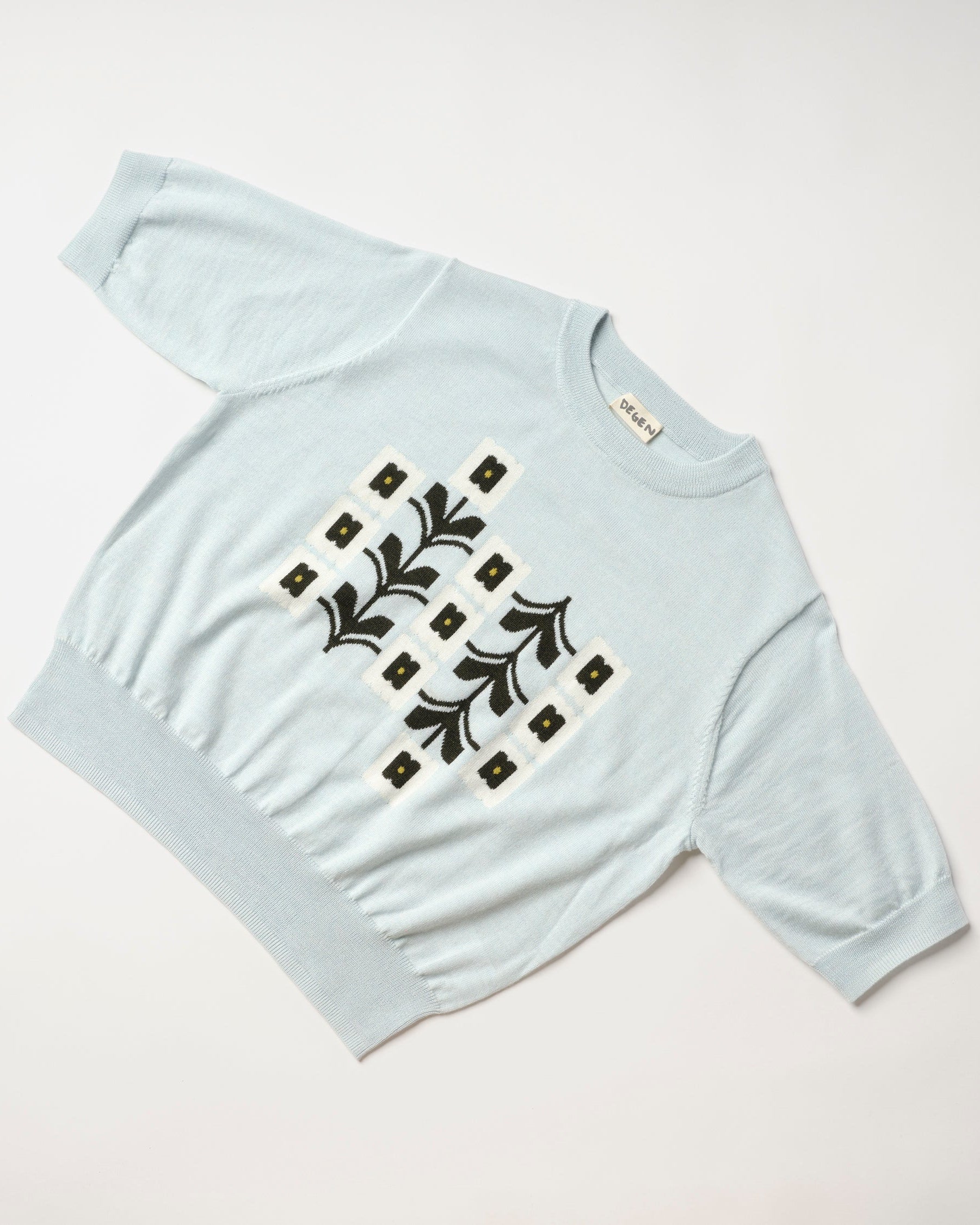Hellebore Flower Sweater Tee
