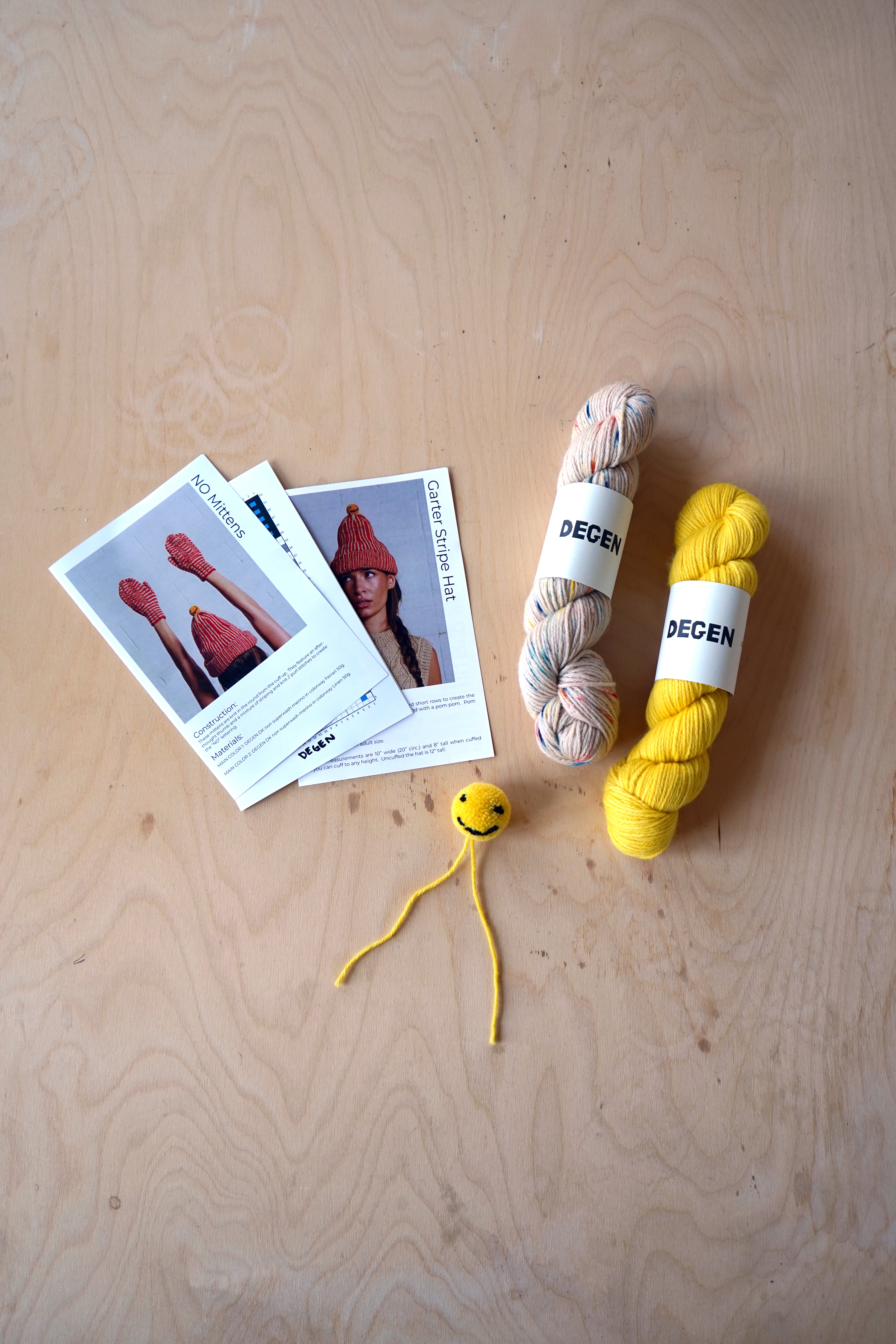 NO Mittens and Garter Stripe Hat Kit