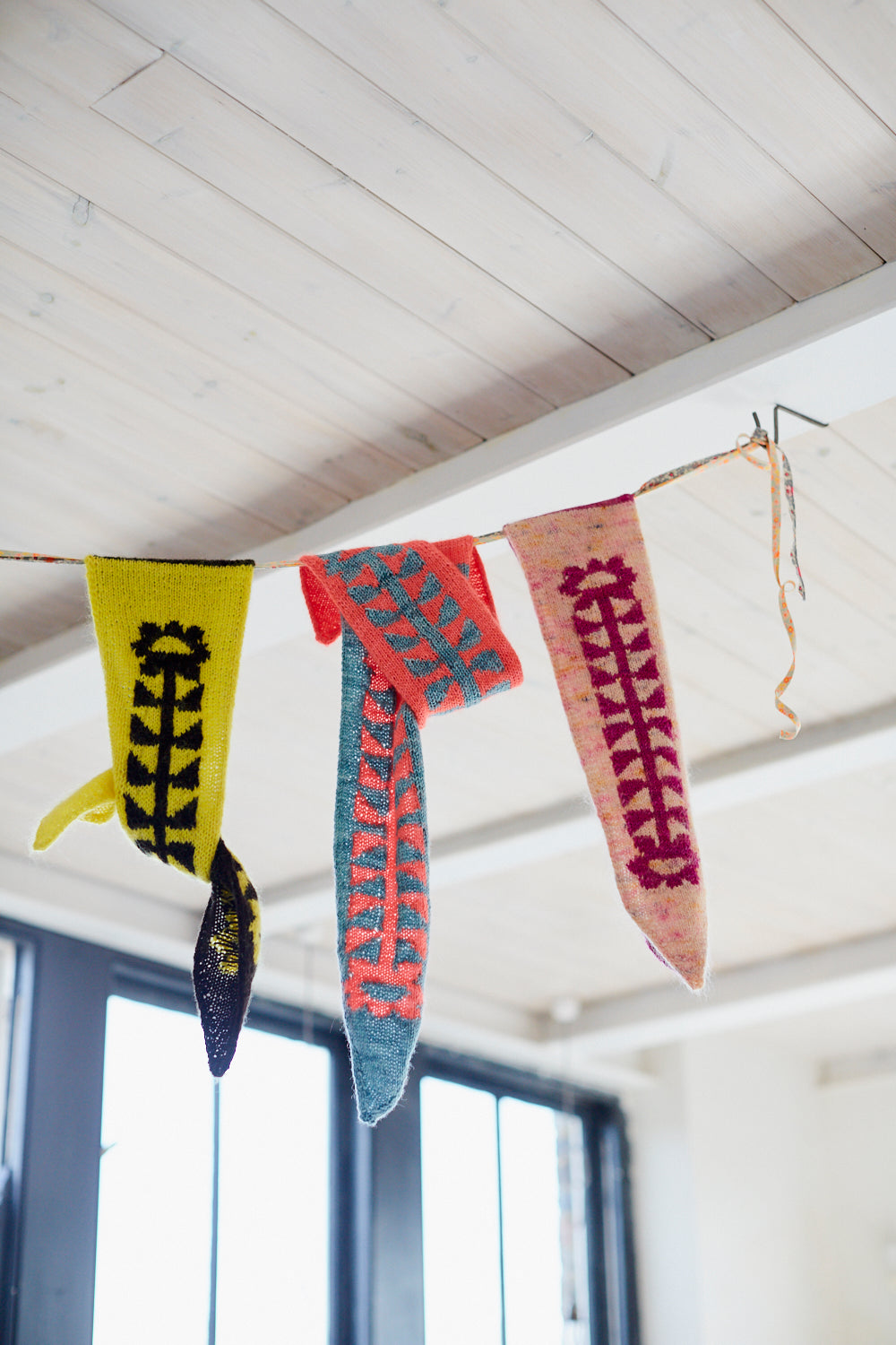 Two Of Daisies Scarflette Pattern