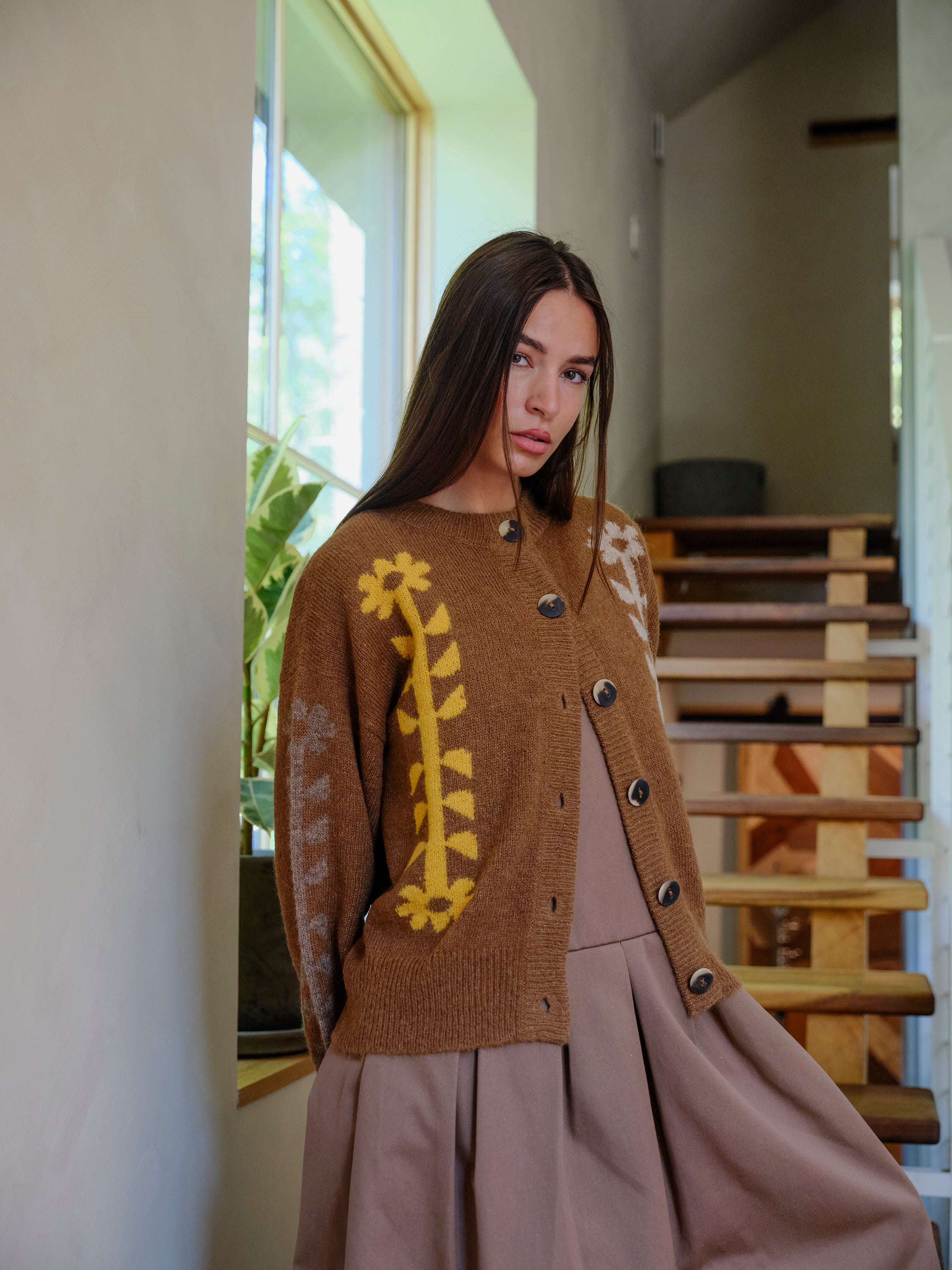 Flower Power Cardigan - Bark