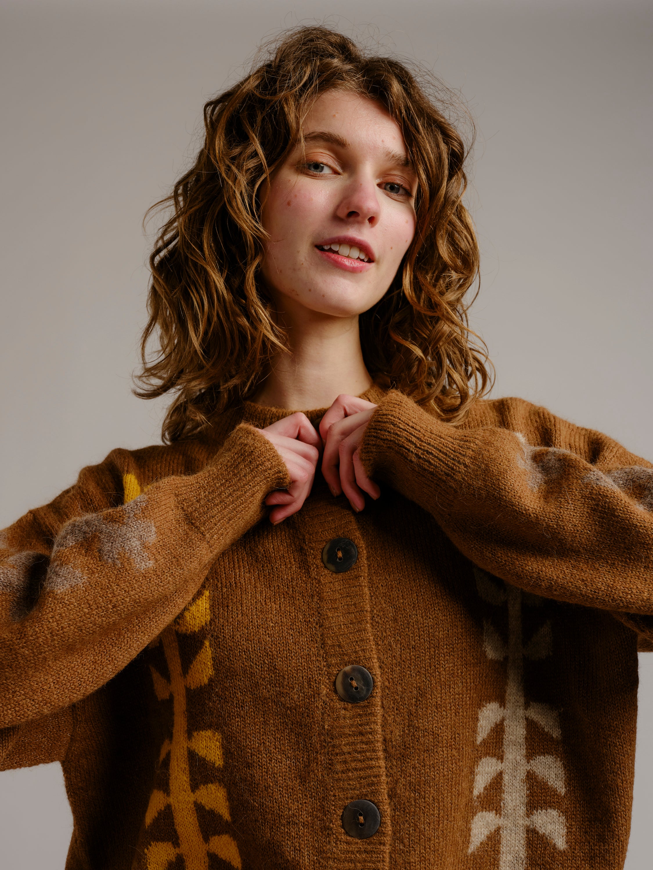 Flower Power Cardigan - Bark