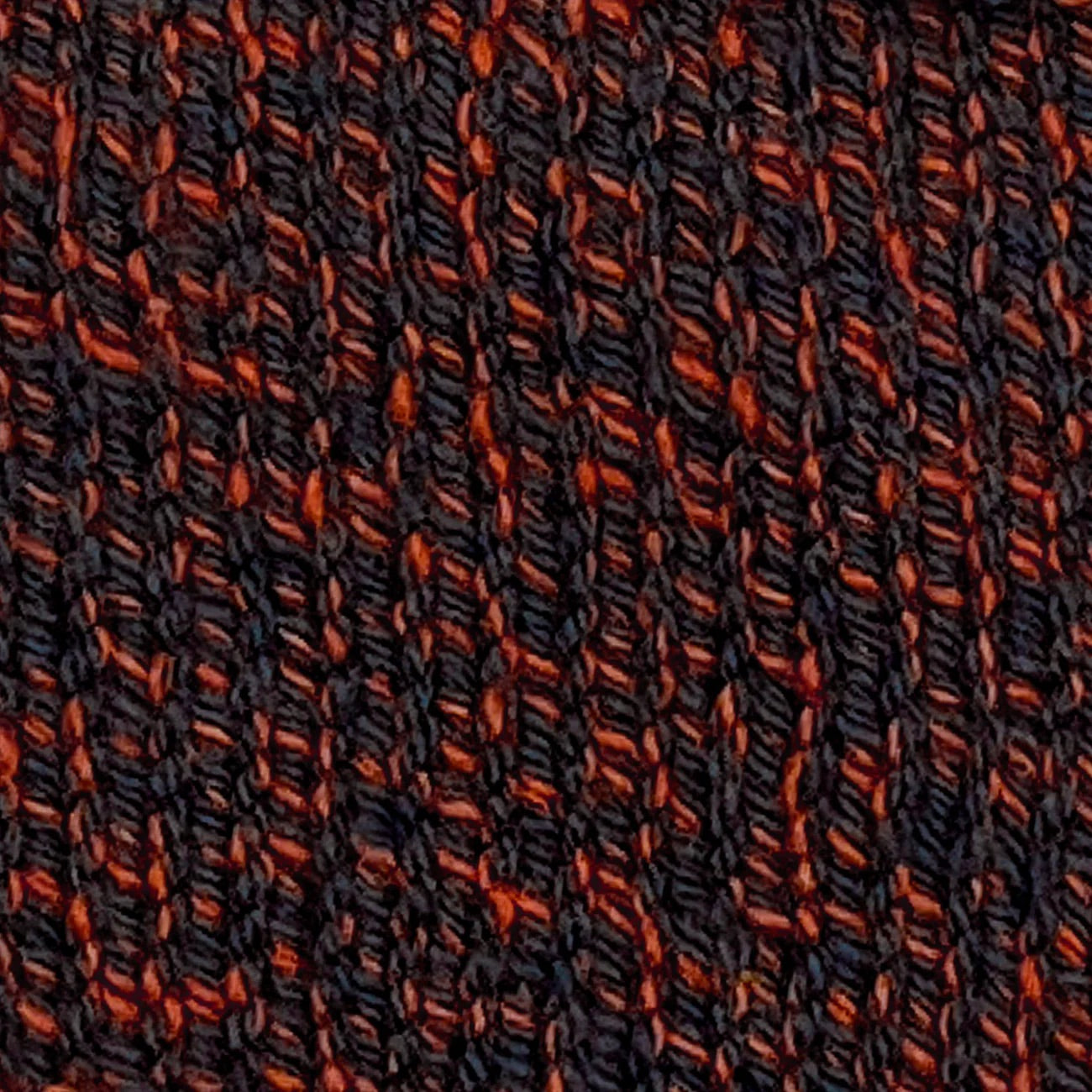 Loop Fiber Studio Fingering