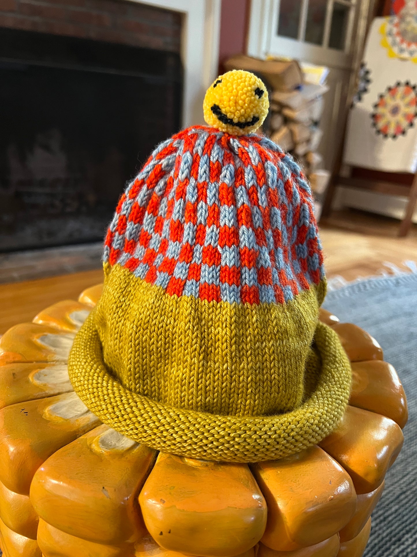 Checkered Happy Hat Pattern